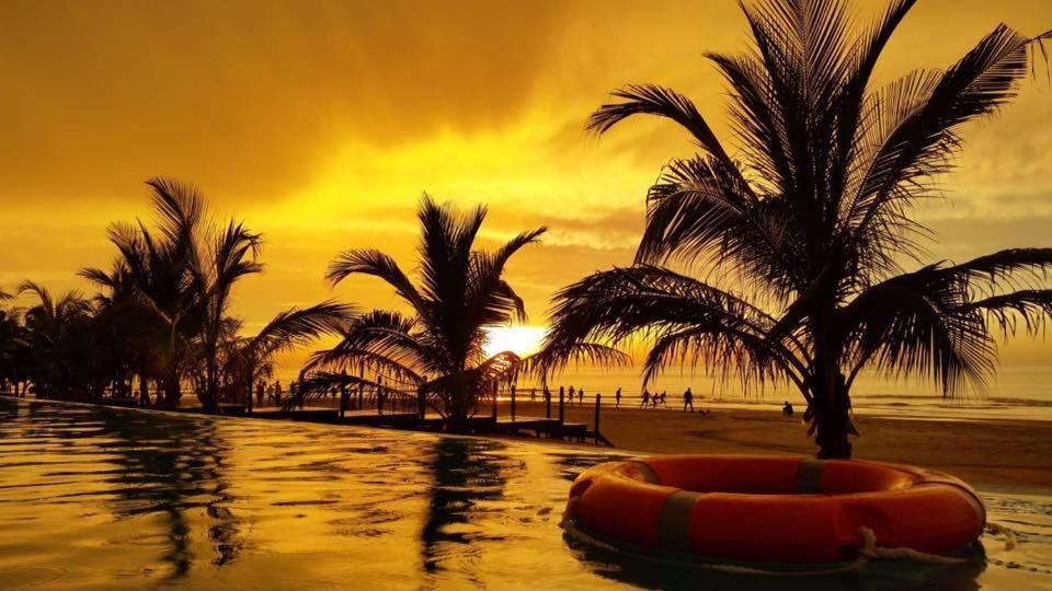 Djembe Beach Resort Kololi Exterior foto