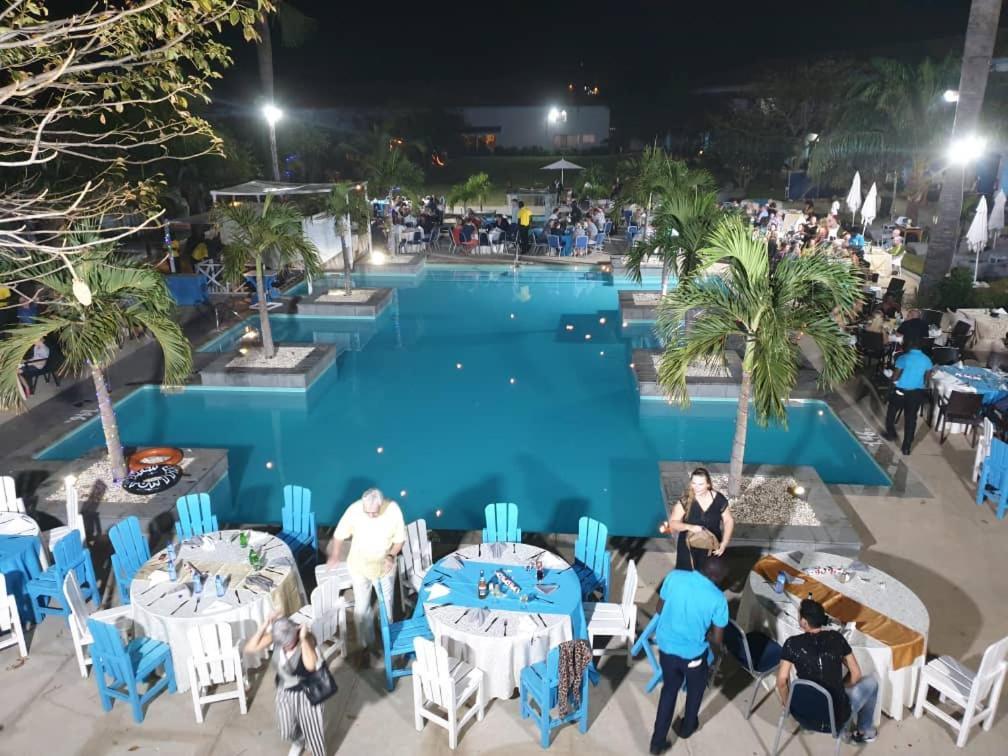 Djembe Beach Resort Kololi Exterior foto