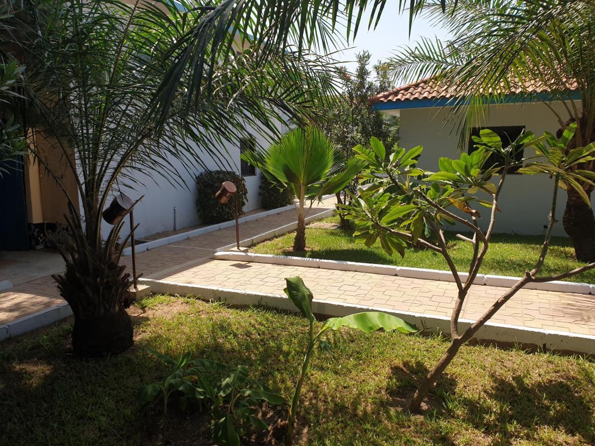 Djembe Beach Resort Kololi Exterior foto