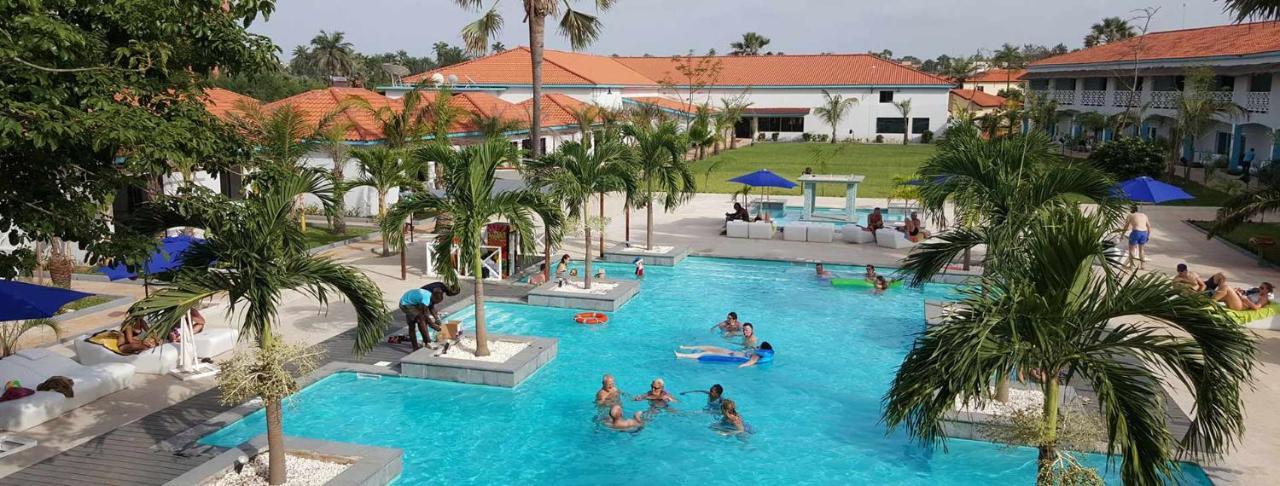 Djembe Beach Resort Kololi Exterior foto