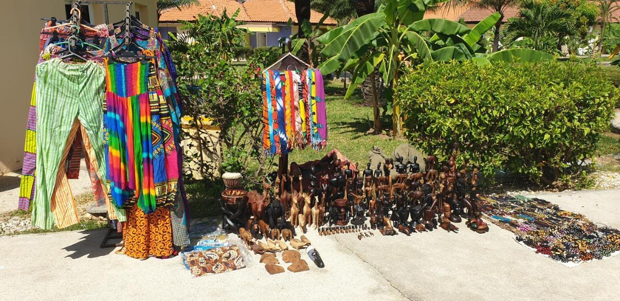 Djembe Beach Resort Kololi Exterior foto